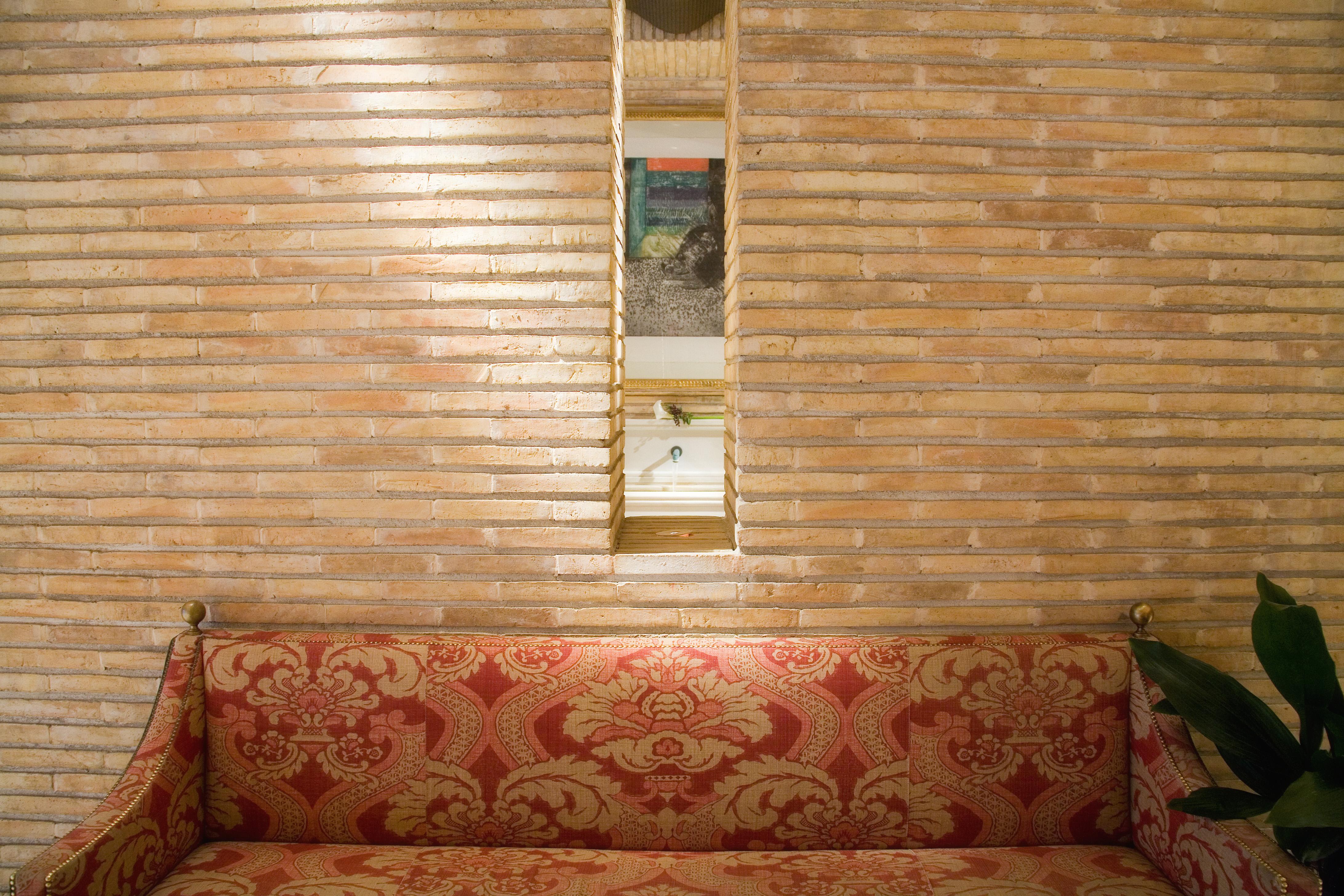 ホテル パラフォックス サラゴサ エクステリア 写真 A view of the interior of the house