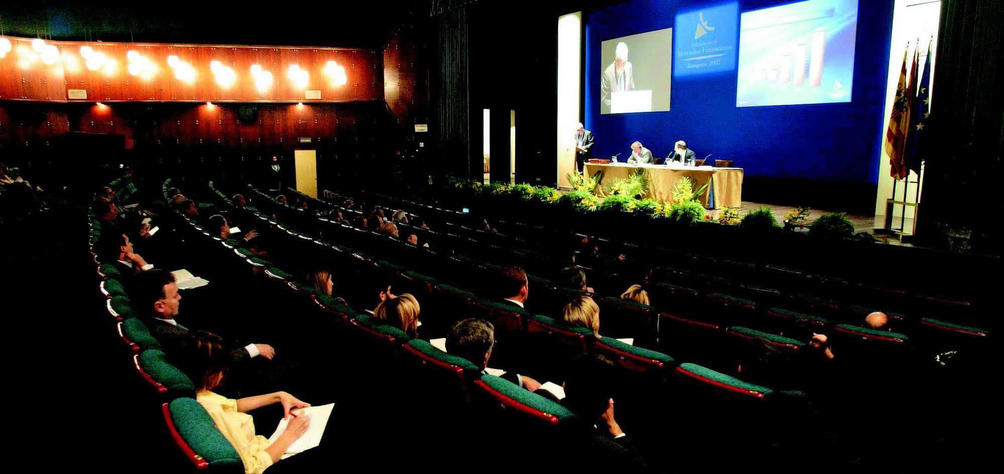 ホテル パラフォックス サラゴサ 設備 写真 The 2008 World Conference on Tobacco or Health